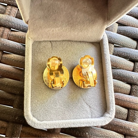 EUC CHANEL Chanel Paris Vintage Gold Metal Small Round Logo Clip On Earrings - Picture 4 of 10
